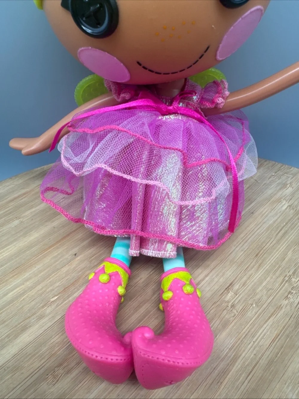 Lalaloopsy Doll Pix E Flutters Pixie Elf Green Hair Pink Daisy Wings Fairy RARE